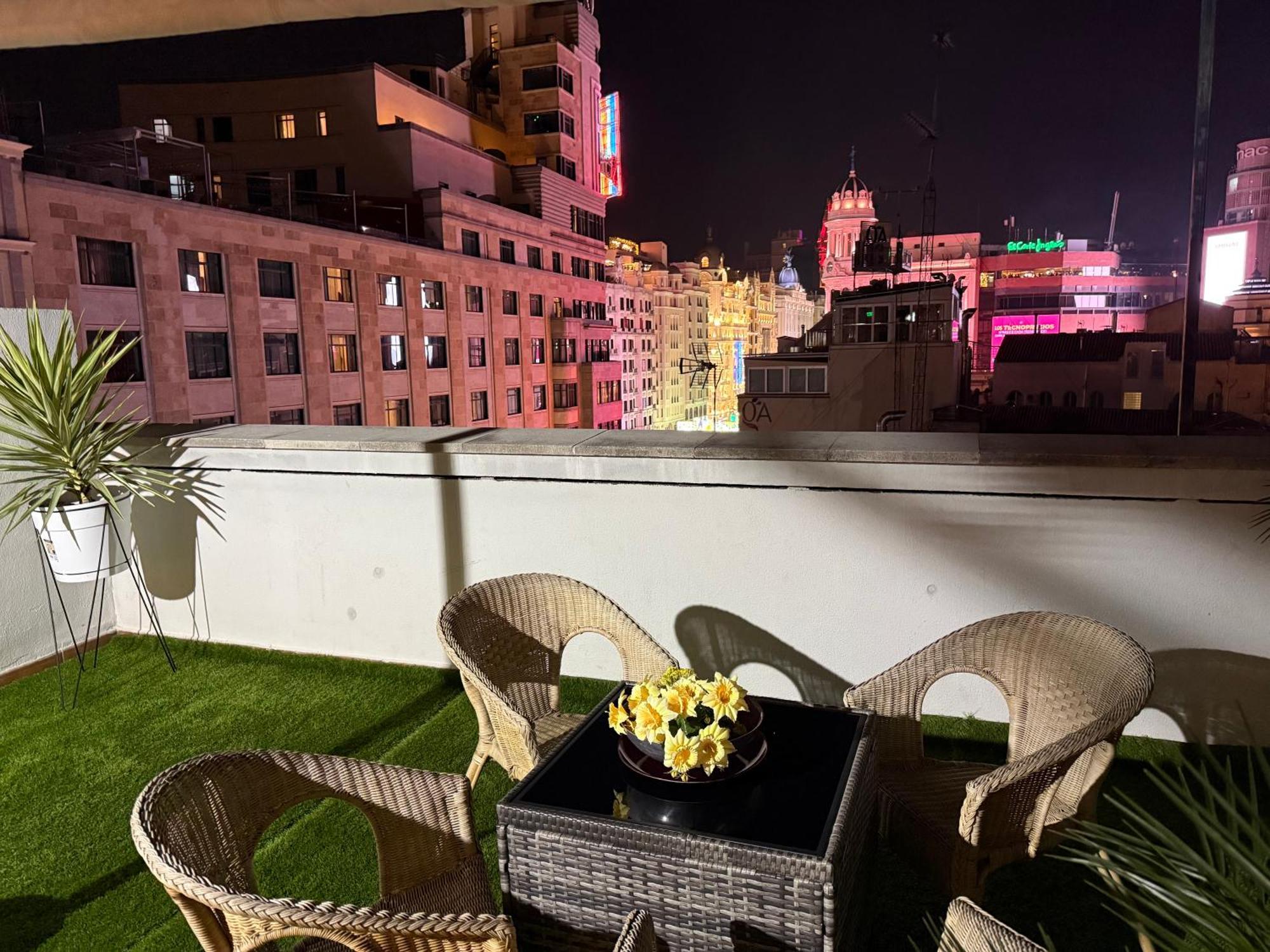 Апартаменты Penthouse Madrid View Экстерьер фото